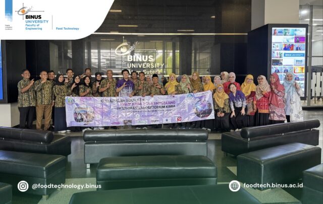 Memberikan Pelatihan Analisis Antioksidan Kepada Guru Kimia Kota Tangerang